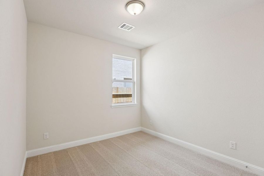 Spacious, unfurnished interior of a new home in Woodhavyn 40', Magnolia (Image 23).