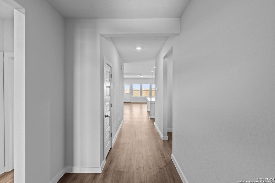 Spacious, unfurnished interior of a new home in Weltner Farms 50’s, New Braunfels (Image 13). Spacious, unfurnished interior of a new home in Weltner Farms 50’s, New Braunfels (Image 13).