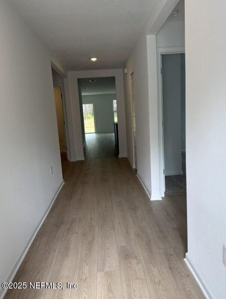 Spacious, unfurnished interior of a new home in Copes Landing, Jacksonville (Image 25). Spacious, unfurnished interior of a new home in Copes Landing, Jacksonville (Image 25).