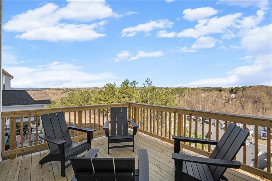 Exterior details and patio area of a home in Sierra Creek, Hoschton (Image 34).