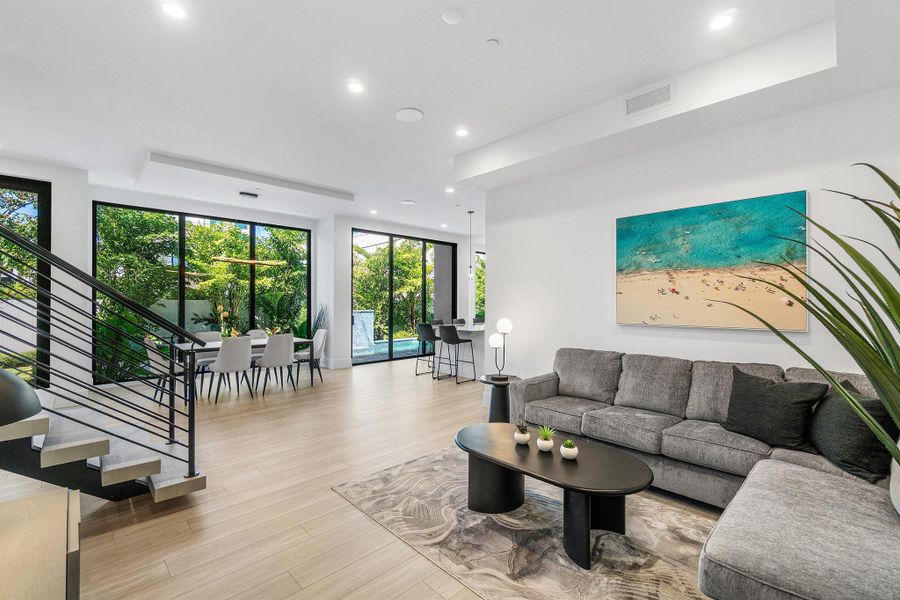 Image 33 of a home in .