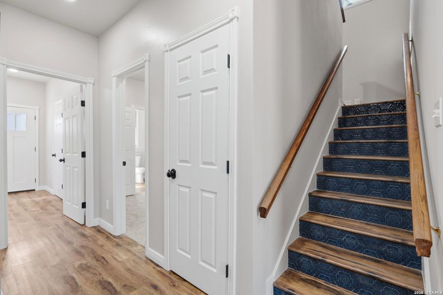 Spacious, unfurnished interior of a new home in , San Antonio (Image 19).