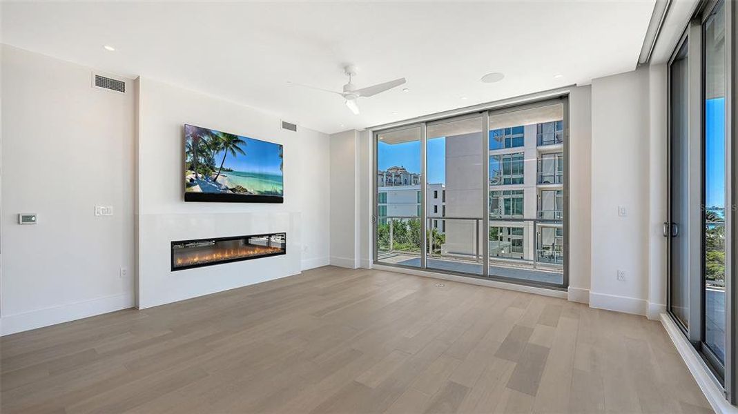 Spacious, unfurnished interior of a new home in , Sarasota (Image 32). Spacious, unfurnished interior of a new home in , Sarasota (Image 32).