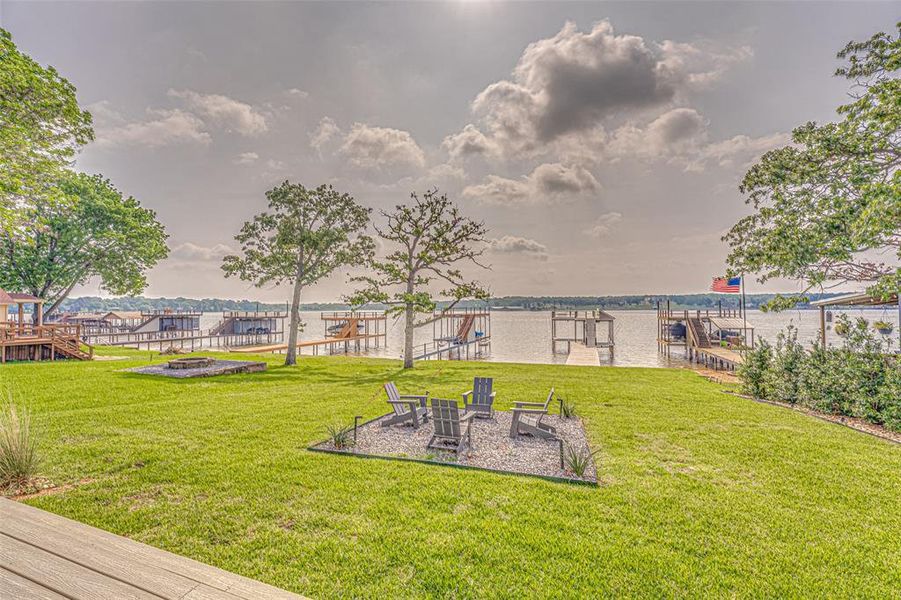 Community amenities in , Eustace (Image 28).