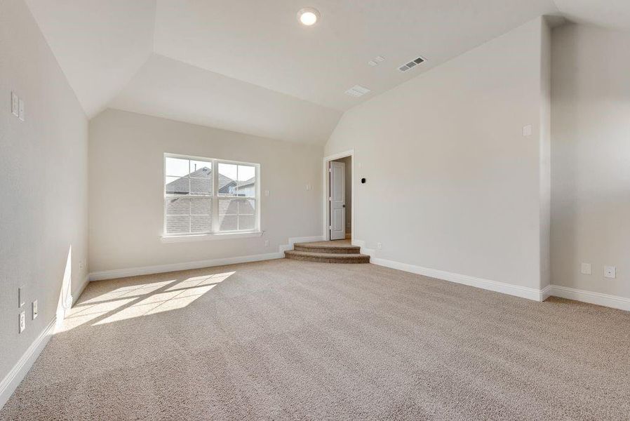 Spacious, unfurnished interior of a new home in South Pointe, Mansfield (Image 38).