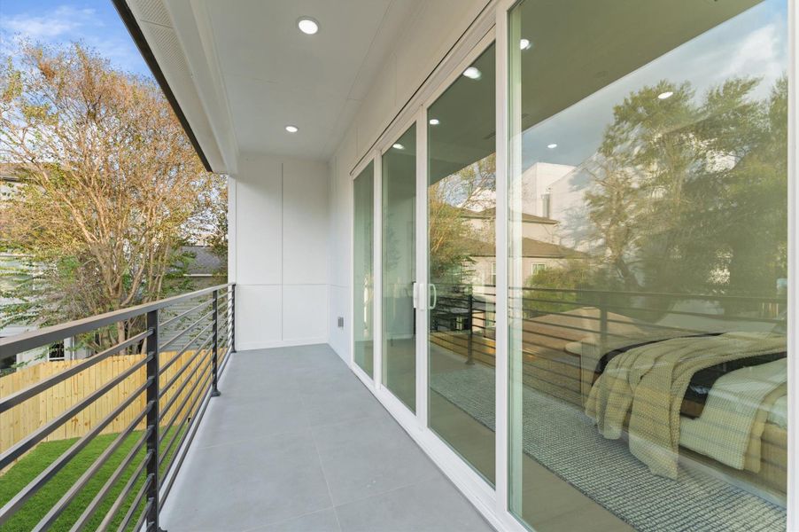 Exterior details and patio area of a home in , Houston (Image 28).