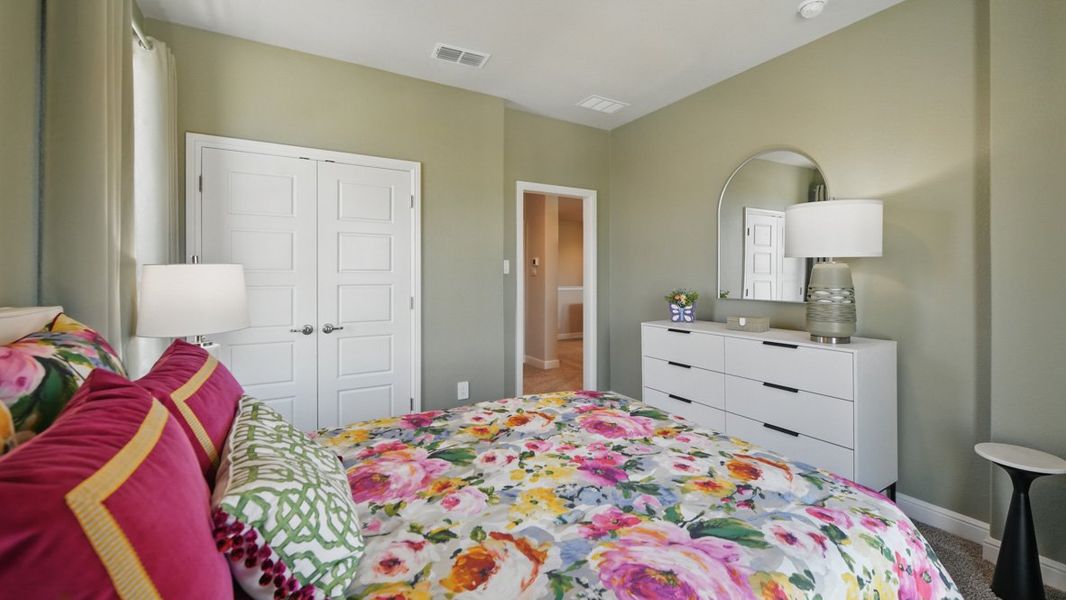 Furnished interior view inside a new home in Eagle Creek, Denton (Image 39).
