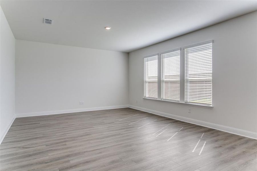 Spacious, unfurnished interior of a new home in The Preserve, Justin (Image 20). Spacious, unfurnished interior of a new home in The Preserve, Justin (Image 20).