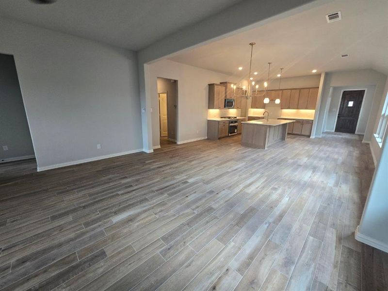 Spacious, unfurnished interior of a new home in Morningstar, Aledo (Image 17). Spacious, unfurnished interior of a new home in Morningstar, Aledo (Image 17).