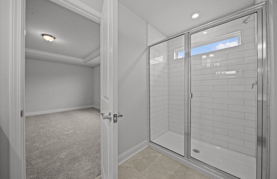 Spacious, unfurnished interior of a new home in Sweetwater Hills, Moore (Image 22).