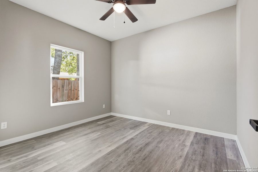 Spacious, unfurnished interior of a new home in , San Antonio (Image 12).