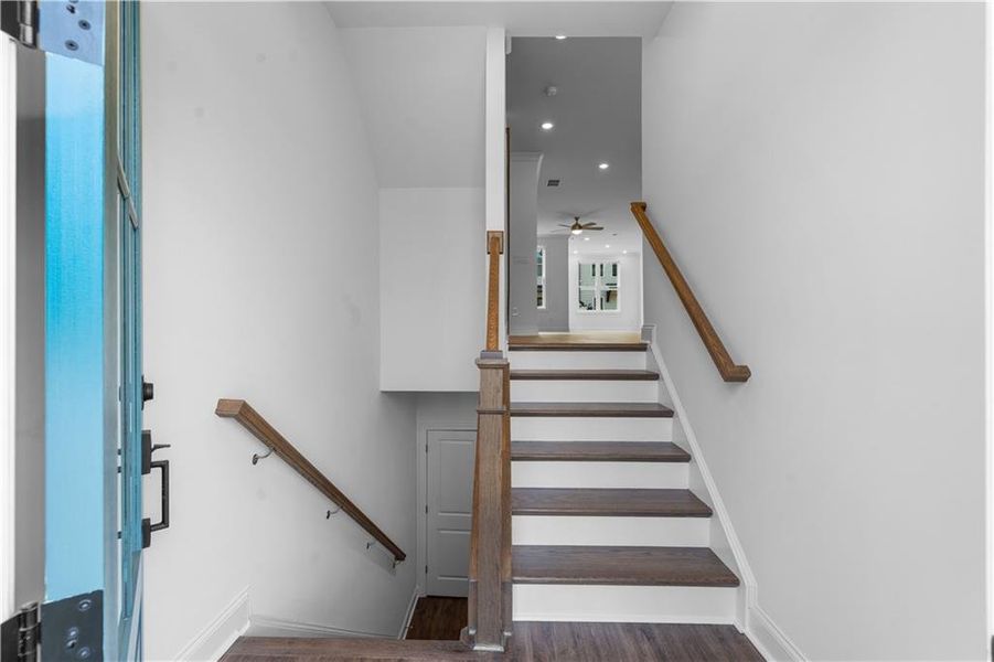 Spacious, unfurnished interior of a new home in Evanshire Townhomes, Duluth (Image 28). Spacious, unfurnished interior of a new home in Evanshire Townhomes, Duluth (Image 28).
