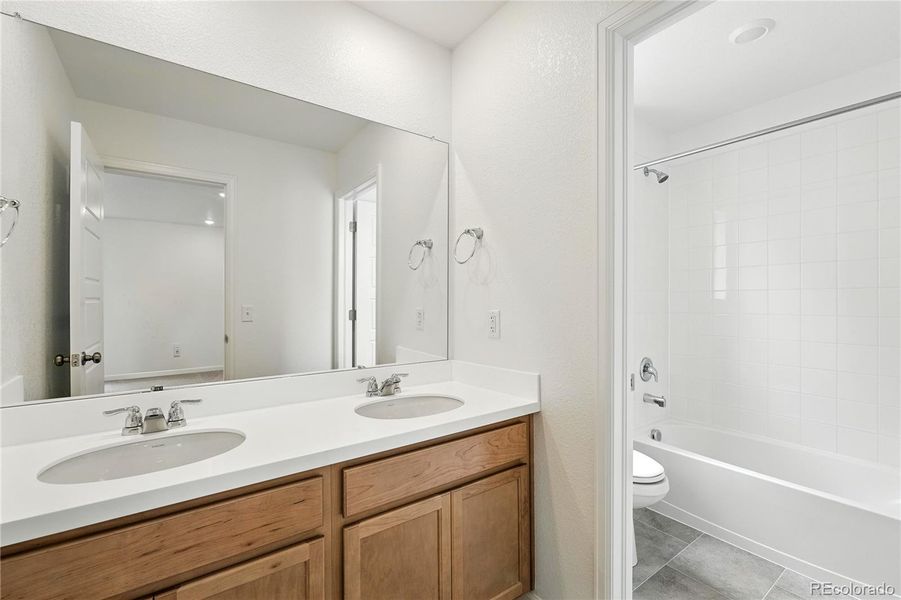 2086 Wagon Wheel Aly ~ Ready Now