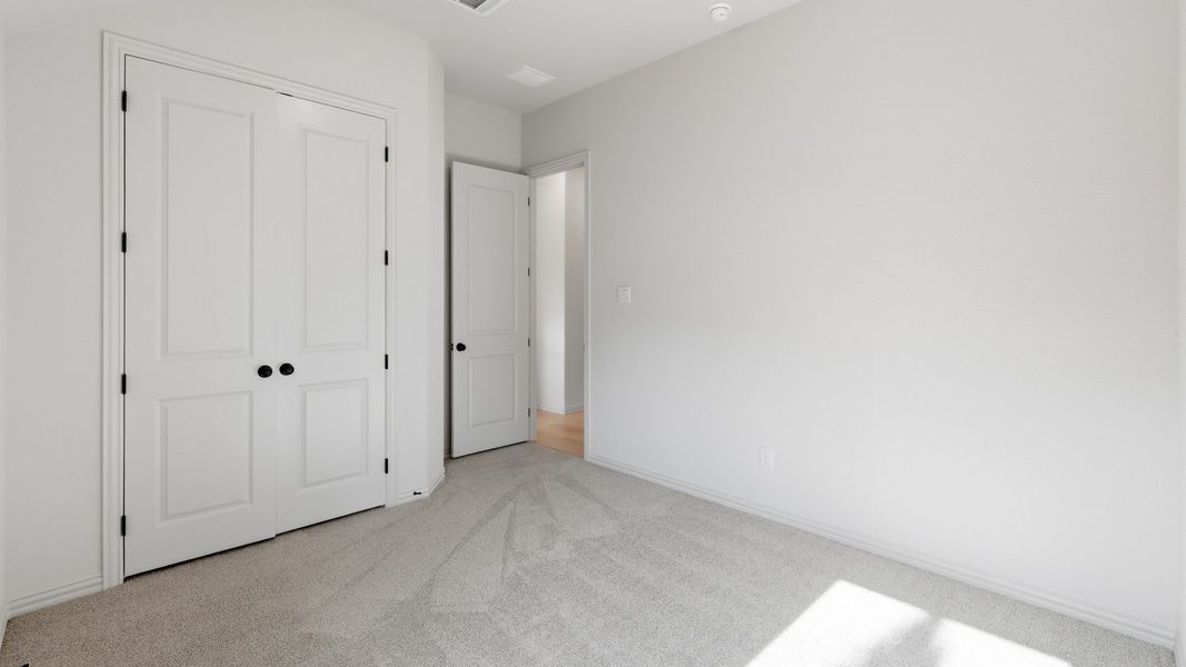 Furnished interior view inside a new home in Taylor Estates, Corinth (Image 11).