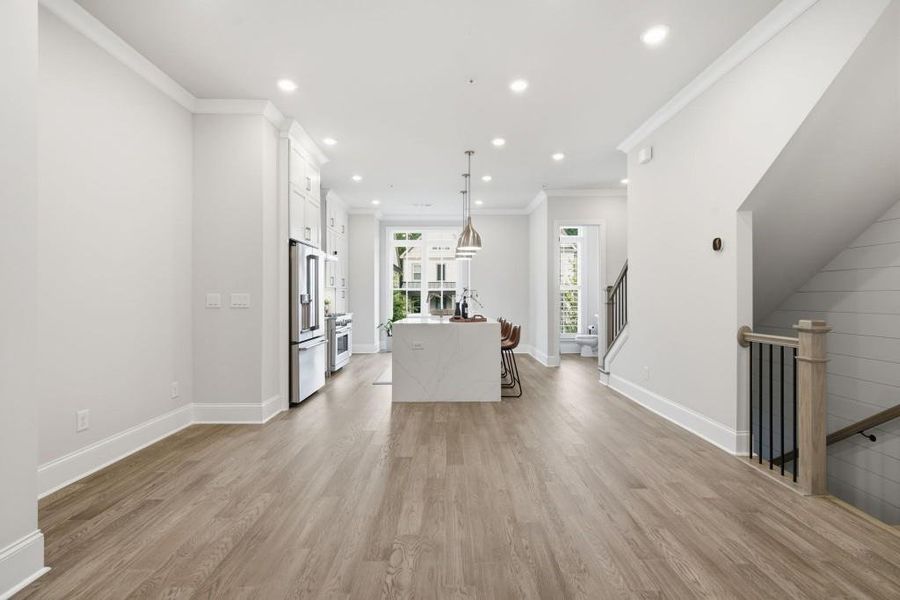 Spacious, unfurnished interior of a new home in , Alpharetta (Image 30).