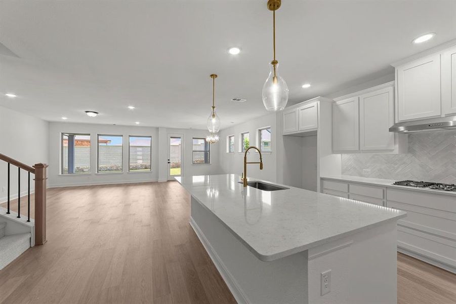 Spacious, unfurnished interior of a new home in Treeline, Justin (Image 19).