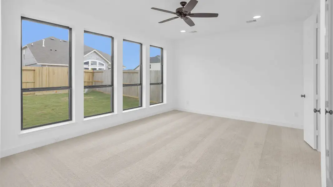Spacious, unfurnished interior of a new home in Jubilee, Hockley (Image 9).
