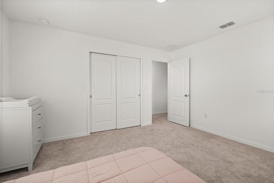 Spacious, unfurnished interior of a new home in , Davenport (Image 20).