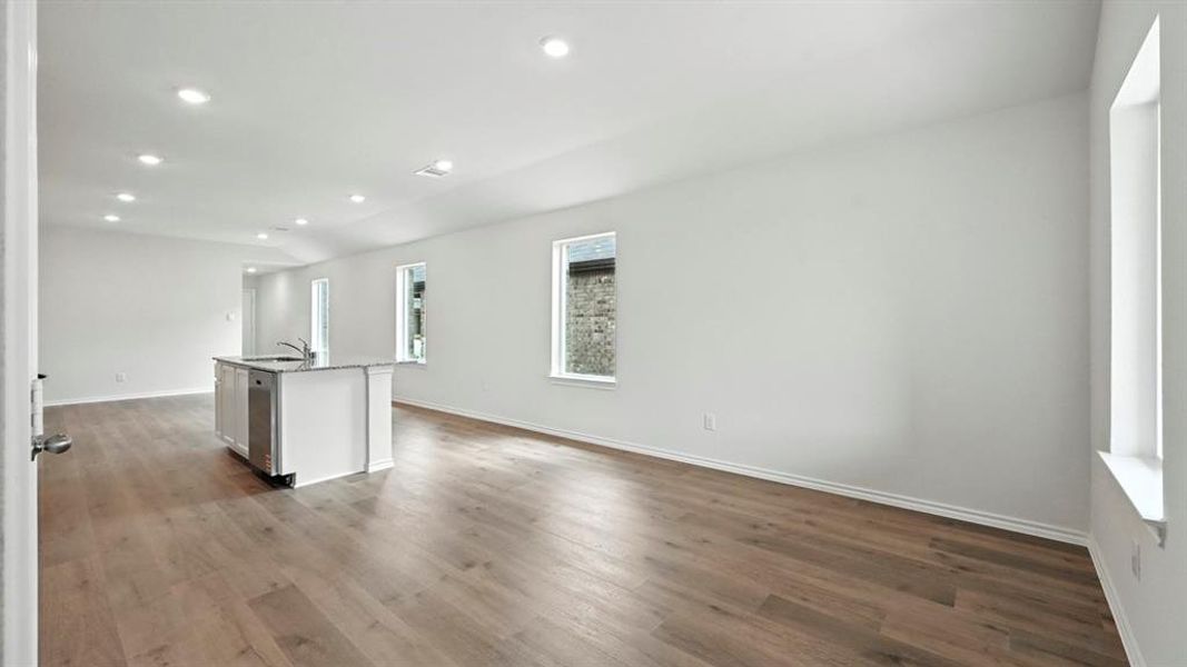 Spacious, unfurnished interior of a new home in Wildcat Ranch, Crandall (Image 15). Spacious, unfurnished interior of a new home in Wildcat Ranch, Crandall (Image 15).