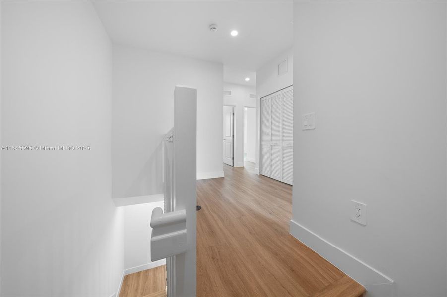 Spacious, unfurnished interior of a new home in , Florida City (Image 23).