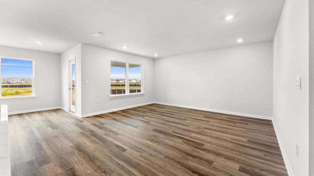Spacious, unfurnished interior of a new home in Hodges Bayou Plantation, Panama City (Image 16). Spacious, unfurnished interior of a new home in Hodges Bayou Plantation, Panama City (Image 16).