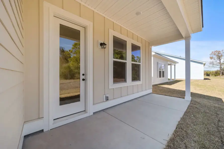 Sample Covered Patio photo. Actual structural options and design finishes of home may vary.