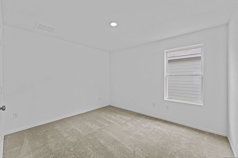 Spacious, unfurnished interior of a new home in , San Antonio (Image 13).