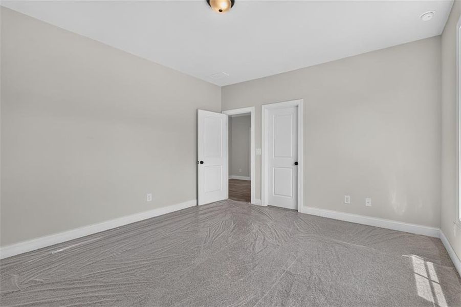 Spacious, unfurnished interior of a new home in , Flowery Branch (Image 27).