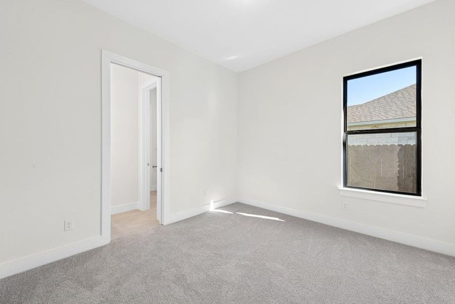 Spacious, unfurnished interior of a new home in Riverstone, Georgetown (Image 30).