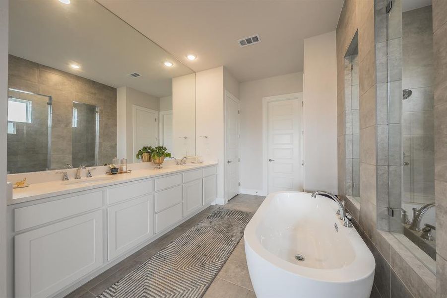 Furnished interior view inside a new home in Sweetgrass, Haslet (Image 22). Furnished interior view inside a new home in Sweetgrass, Haslet (Image 22).