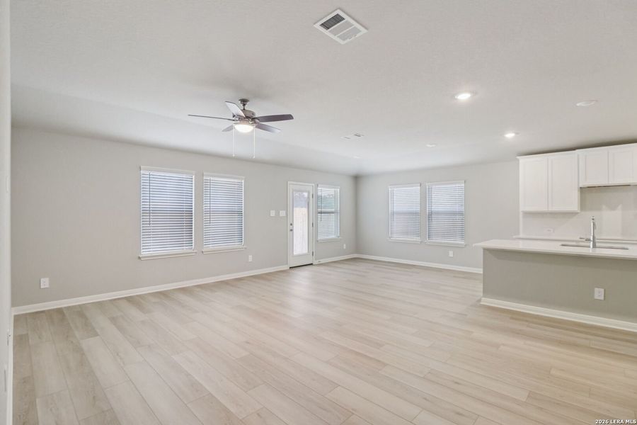 Spacious, unfurnished interior of a new home in Sagebrooke - Classic Series, San Antonio (Image 37).