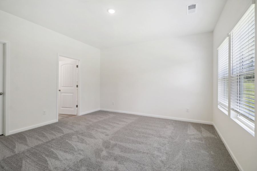 Representative unfurnished interior of a home built from the Buck Island II by Great Southern Homes in Providence Station at Trolley Run, Aiken (Image 25).