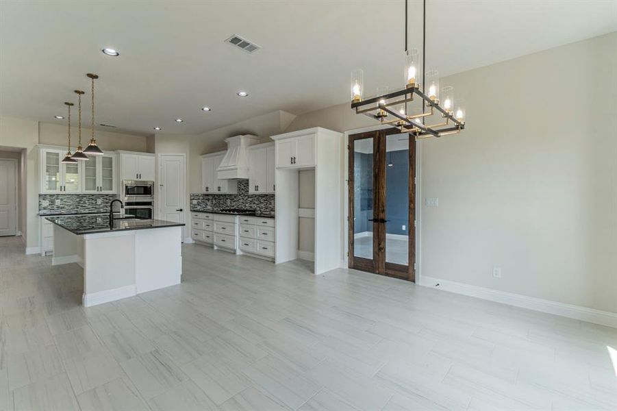 Furnished interior view inside a new home in , Van Alstyne (Image 8).