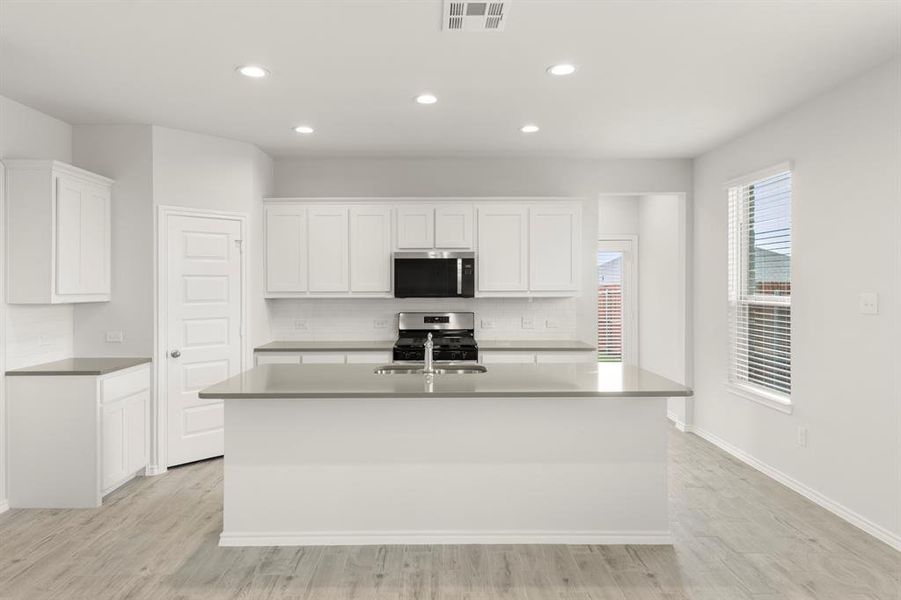 14. 115 Van Horn - Kitchen 14. 115 Van Horn - Kitchen