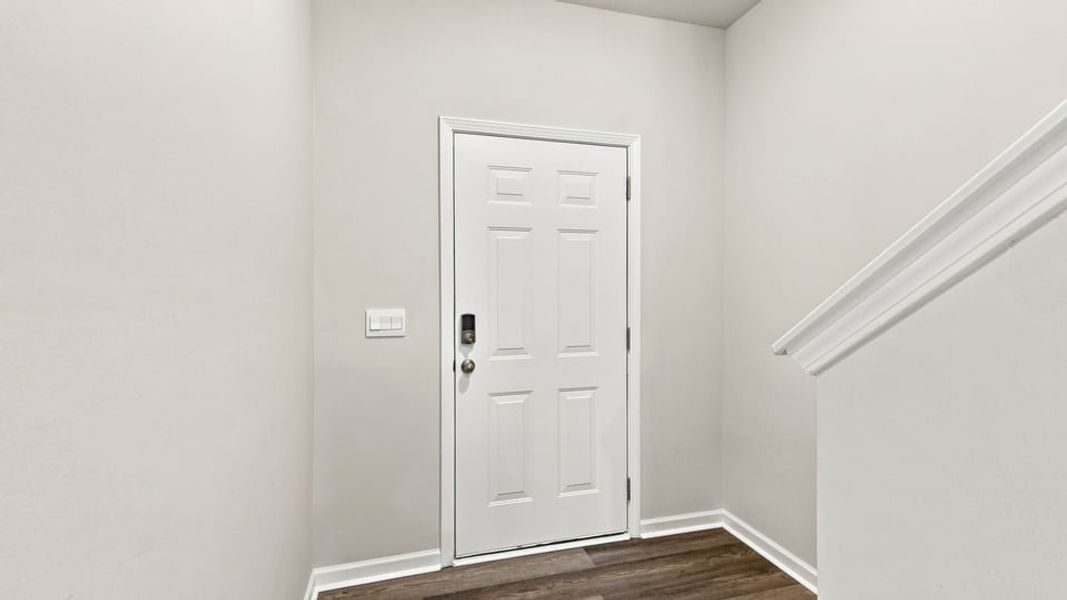 Spacious, unfurnished interior of a new home in Baxter Village, Boiling Springs (Image 13).