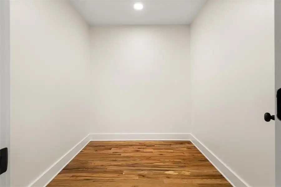 Spacious, unfurnished interior of a new home in , Atlanta (Image 43). Spacious, unfurnished interior of a new home in , Atlanta (Image 43).