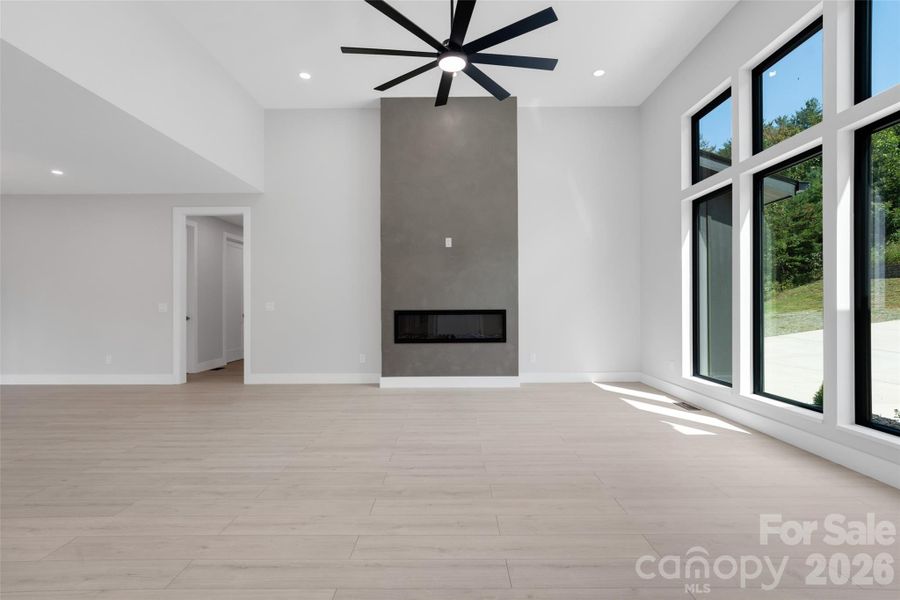 Spacious, unfurnished interior of a new home in , Leicester (Image 20).