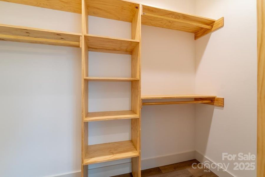 Image 36 of a home in .