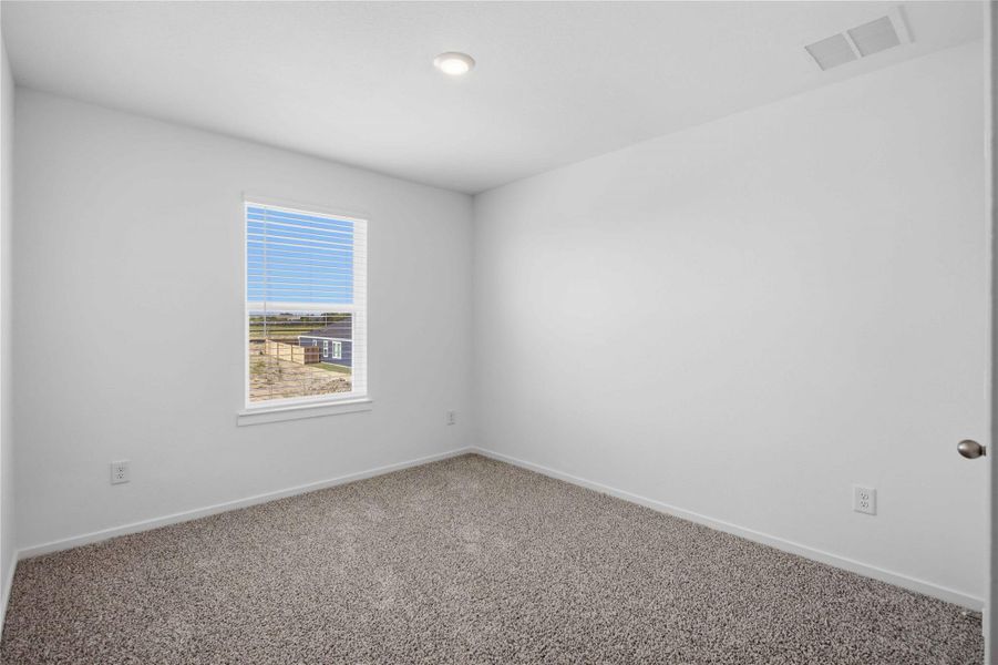 Spacious, unfurnished interior of a new home in Allison Park, Houston (Image 17).
