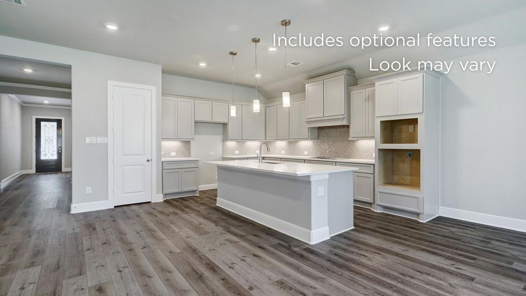 Furnished interior view inside a new home in Evergreen 55', Conroe (Image 7).