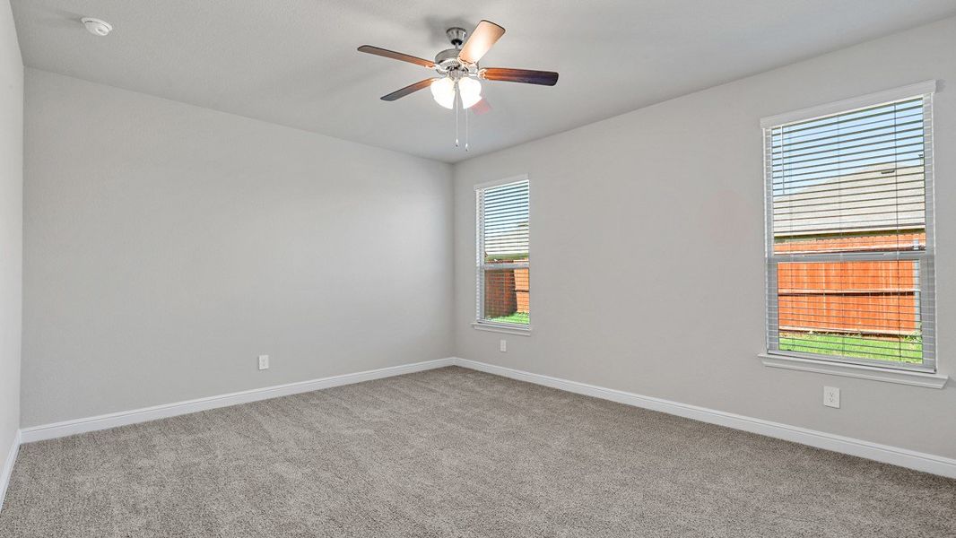 Spacious, unfurnished interior of a new home in Trails of Elizabeth Creek, Fort Worth (Image 21). Spacious, unfurnished interior of a new home in Trails of Elizabeth Creek, Fort Worth (Image 21).