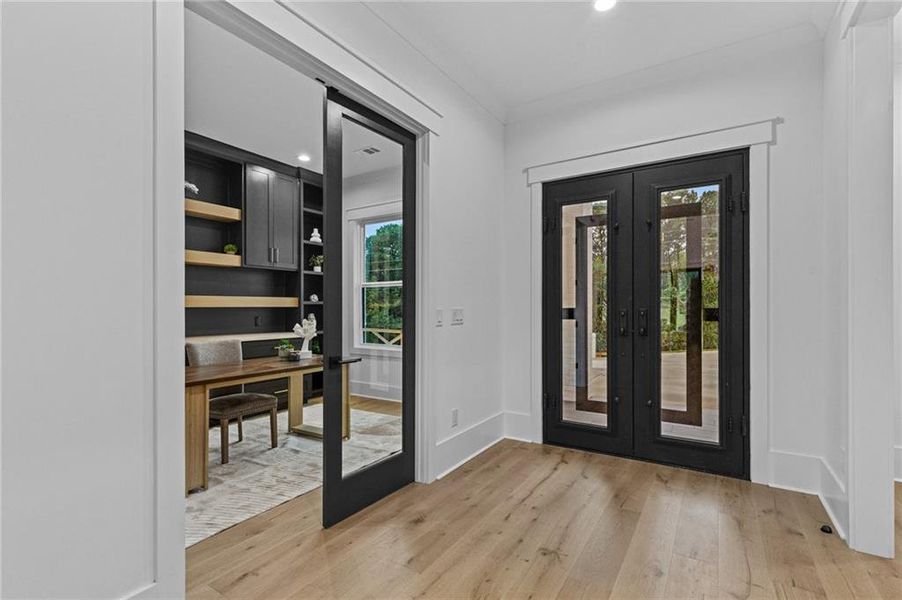 Spacious, unfurnished interior of a new home in , Braselton (Image 49). Spacious, unfurnished interior of a new home in , Braselton (Image 49).