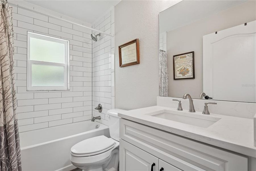 Furnished interior view inside a new home in , Dunnellon (Image 41).
