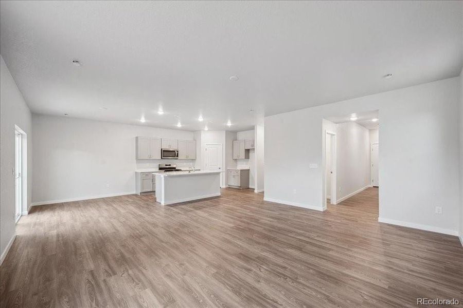 Spacious, unfurnished interior of a new home in Farmlore, Brighton (Image 19).