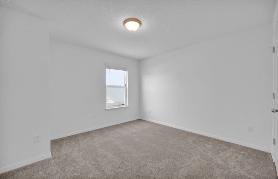 Spacious, unfurnished interior of a new home in Wells Landing, Jacksonville (Image 20).