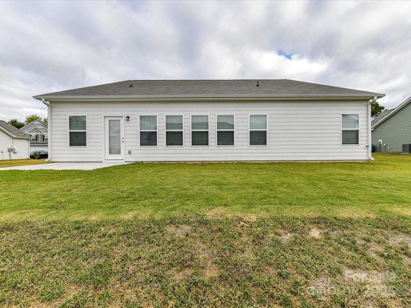 Exterior details and patio area of a home in , Midland (Image 20).