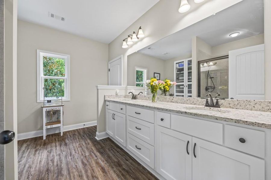 Furnished interior view inside a new home in , Dawsonville (Image 36). Furnished interior view inside a new home in , Dawsonville (Image 36).
