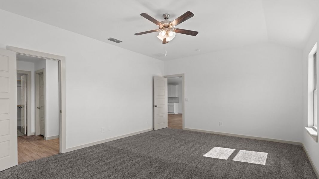 Representative unfurnished interior of a home built from the The Justin by D.R. Horton in Viridian, Lubbock (Image 14).
