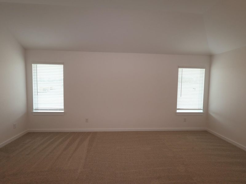 Spacious, unfurnished interior of a new home in Indian Springs, Crosby (Image 7).