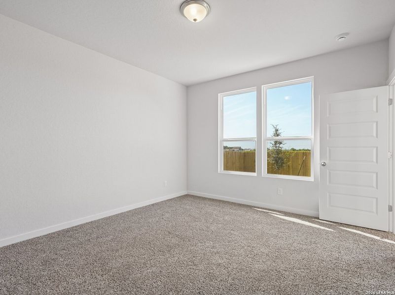 Spacious, unfurnished interior of a new home in Talley Fields, San Antonio (Image 15).
